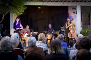 Marie Stone et son groupe